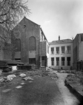 81039 Gezicht op de achterzijde van de Oud-Katholieke St.-Mariekerk (Maria Minor) (Achter Clarenburg 6) te Utrecht.